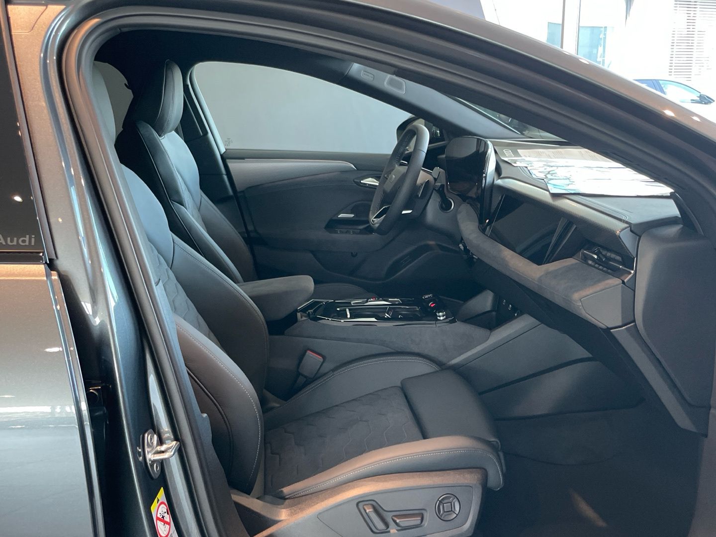 Audi A6 e-tron - Bild 10