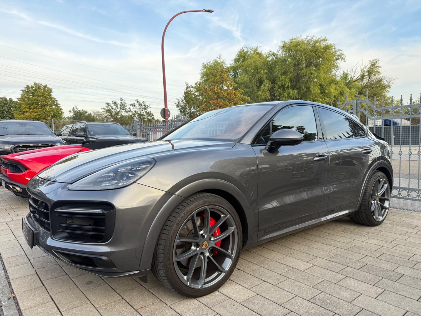 Porsche Cayenne*Coupe GTS*Pano*NightVision*Burmester*