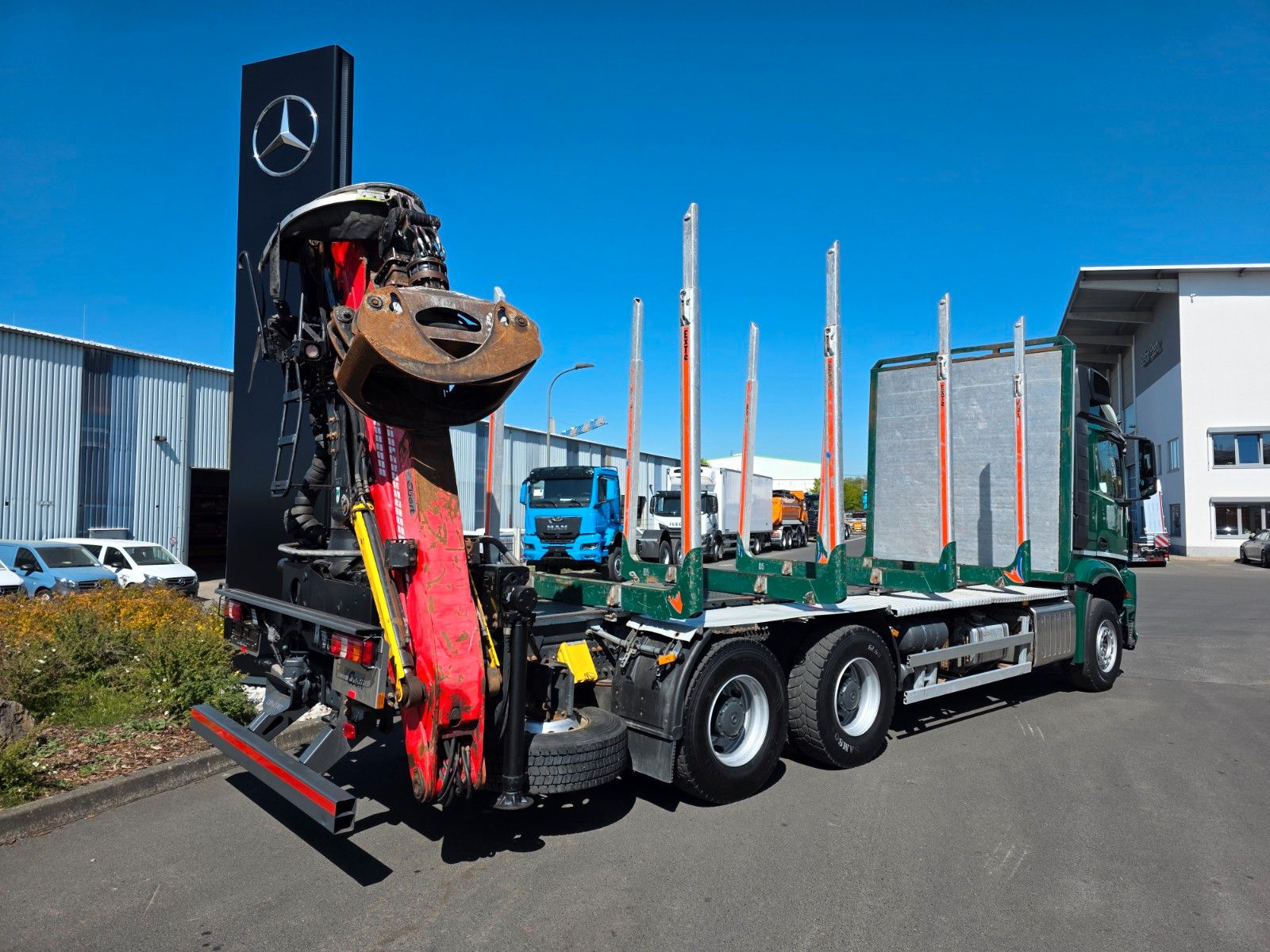 Fahrzeugabbildung Mercedes-Benz Arocs 2651 L 6x4 Cranab TZ12.2 (9,3)