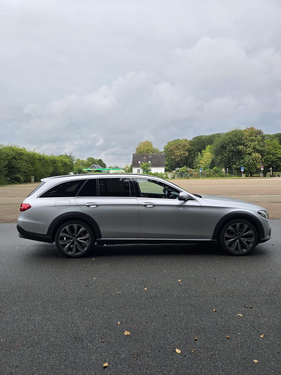 Mercedes-Benz E 220 d 4MATIC T All-Terrain