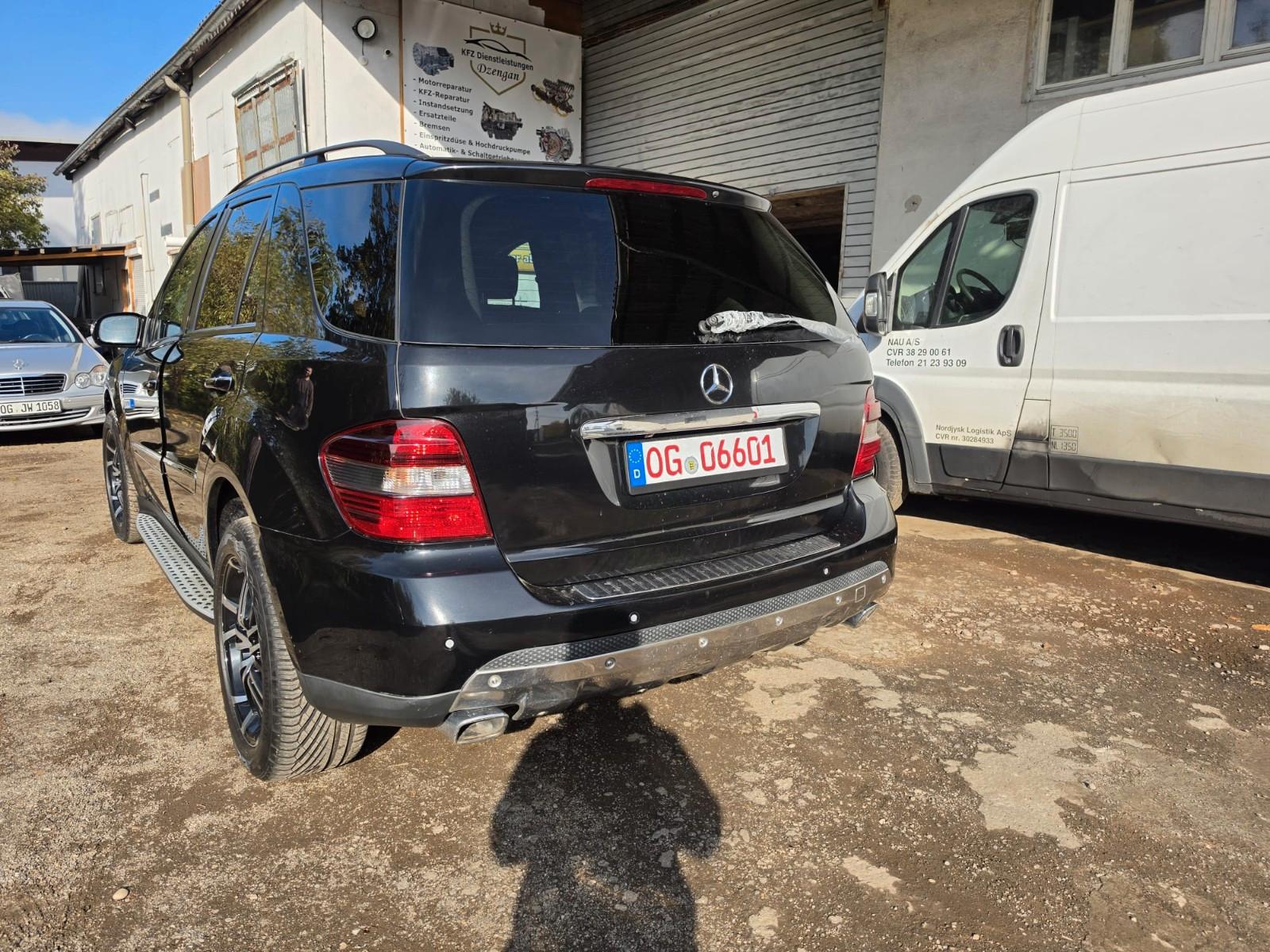Mercedes-Benz ML420 2007 — engine 3.996 cm³, 306 HP (225kW)