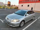Toyota Avensis Combi Executive 2,2-l-D-CAT Executive - Toyota Avensis in Dortmund