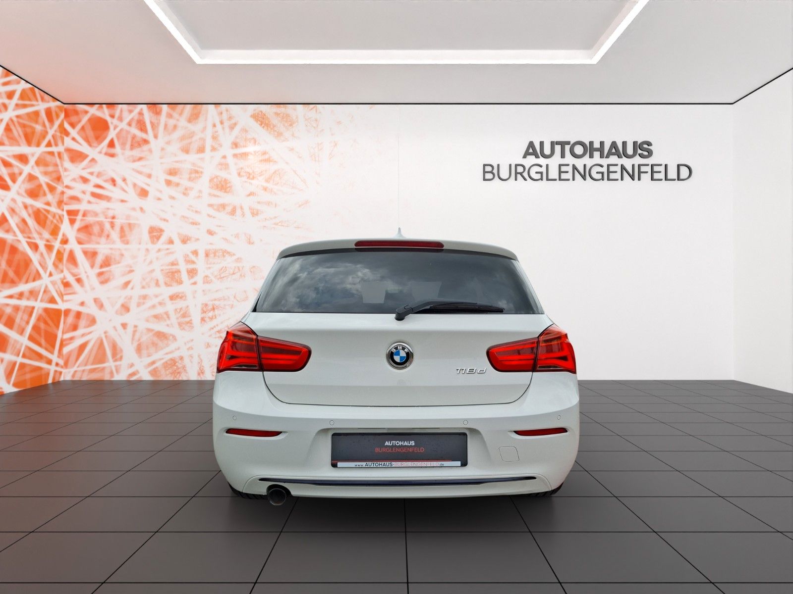 Fahrzeugabbildung BMW 118 d Sport Line ! 1te Hand ! LED ! TOP !