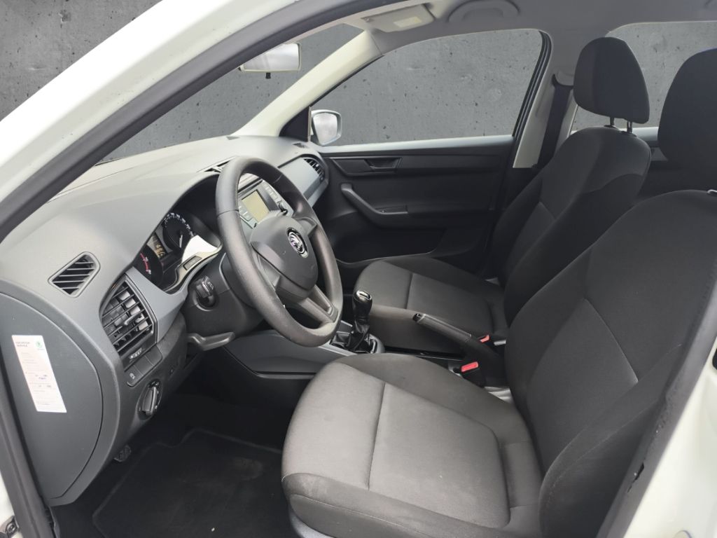 Fahrzeugabbildung SKODA Fabia Combi 1.0 MPI Cool Plus DABSoundpaket Klim