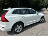 Volvo XC 60 B4 Momentum 2WD, NAVI, Automatic, Tel. SH, - Volvo mit Diesel-Antrieb