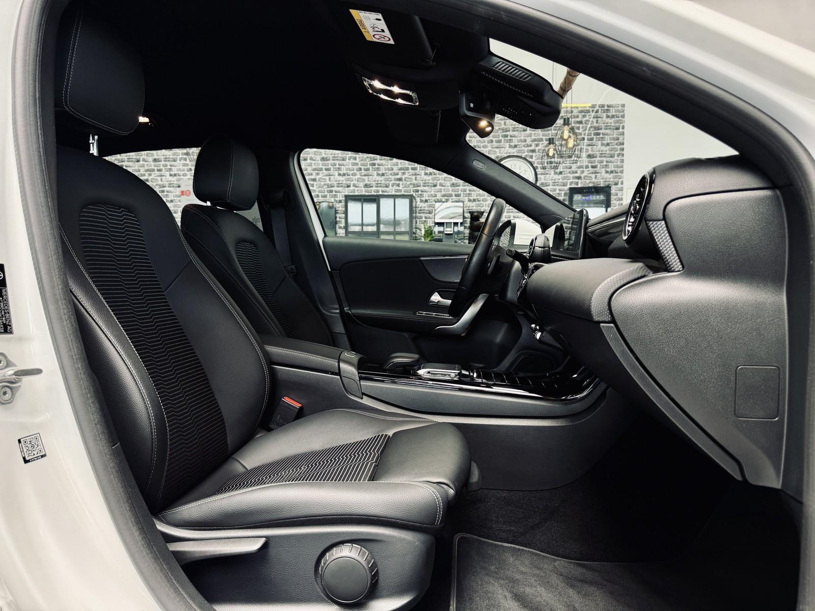 Mercedes-Benz A-Class SHZ Widescreen LED Carbon, миниатюра 14