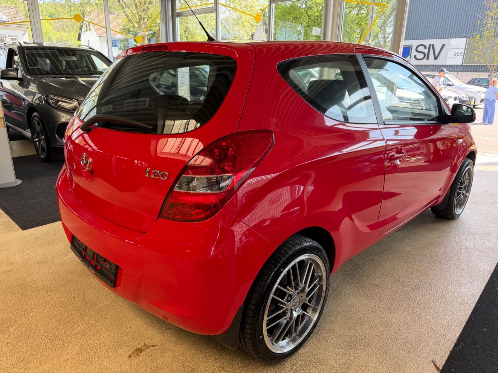 Fahrzeugabbildung Hyundai i20 Edition +