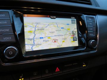 Fahrzeugabbildung SKODA Fabia Combi Style NAVI DAB PDC TELVOR 1.H