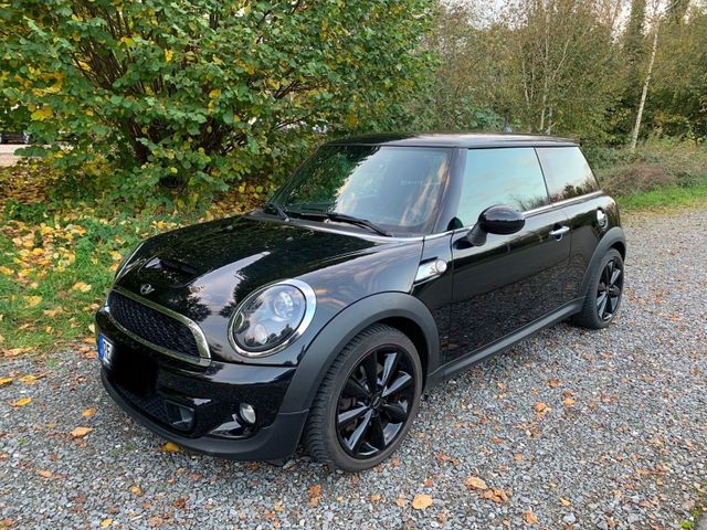 MINI Mini Cooper S 184 Ps Schwarz/Schwarz