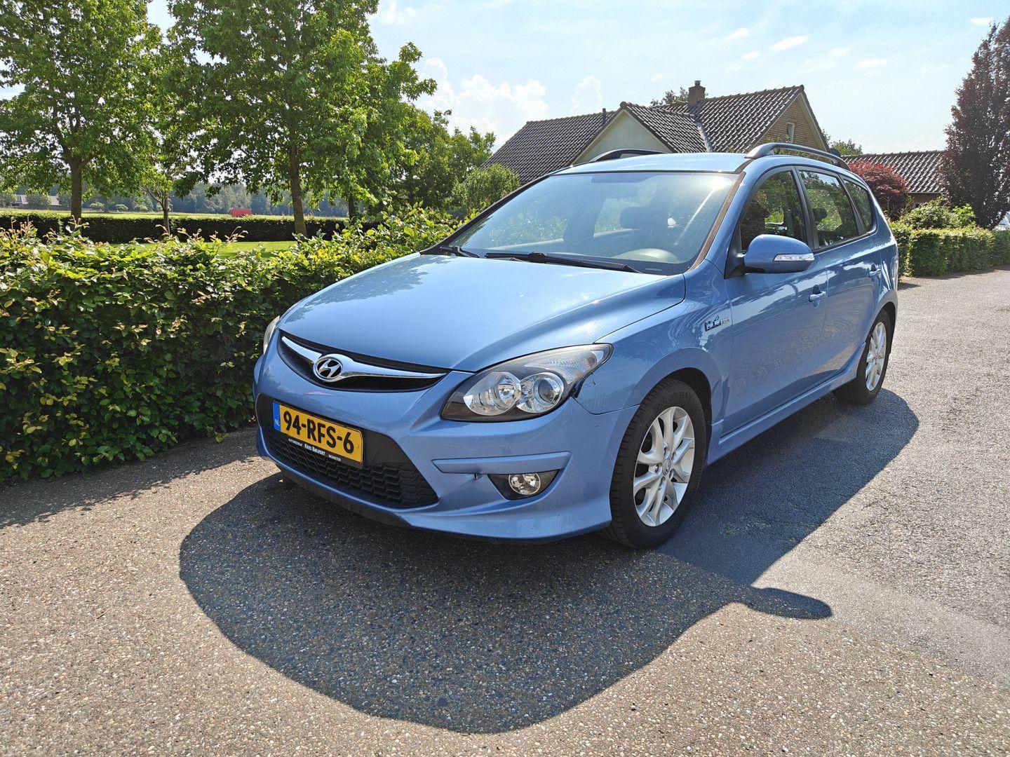 Hyundai i30 CW 1.4i i-Motion CLIMA BJ 2011