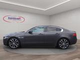 Jaguar XE 20d Aut. Portfolio - graue Jaguar XE