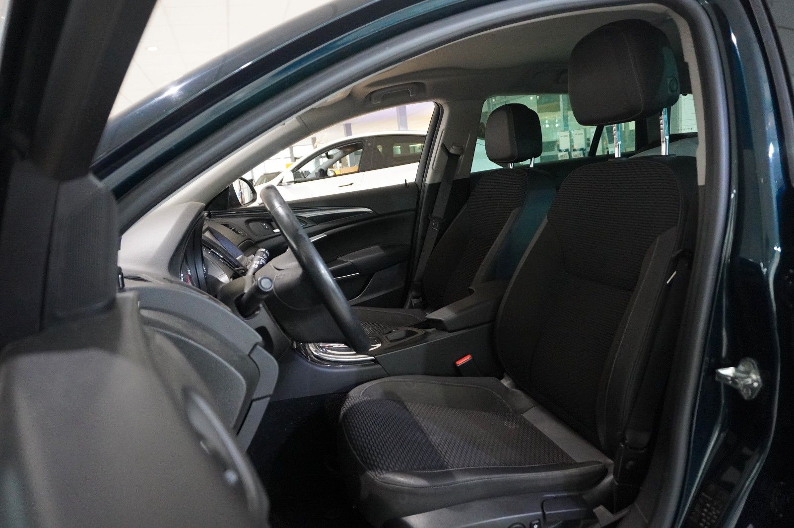 Fahrzeugabbildung Opel Insignia A ST 1.6 INNOVATION NAVI/LED/KAMERA/AHK