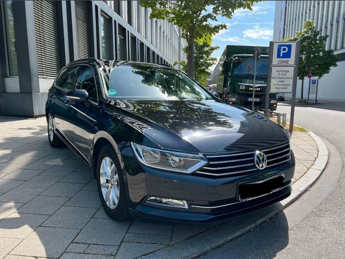 VW Passat Variant