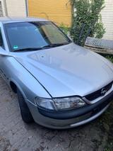 Opel Vectra B 1.8 16V kein TÜV - Opel Vectra aus 1999: B