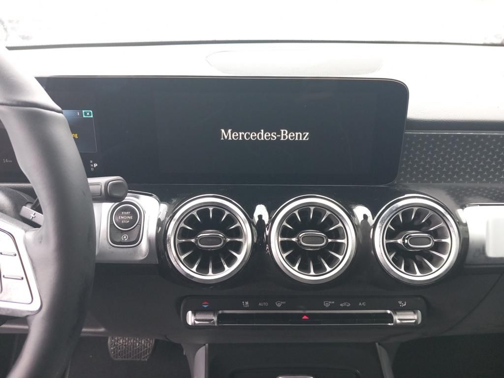 Fahrzeugabbildung Mercedes-Benz GLB 200 d 4M AHK*Distronic*Kamera*Multibeam*Navi