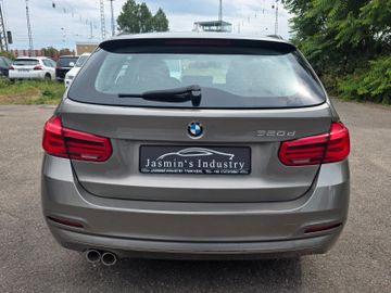 BMW 320 - 4