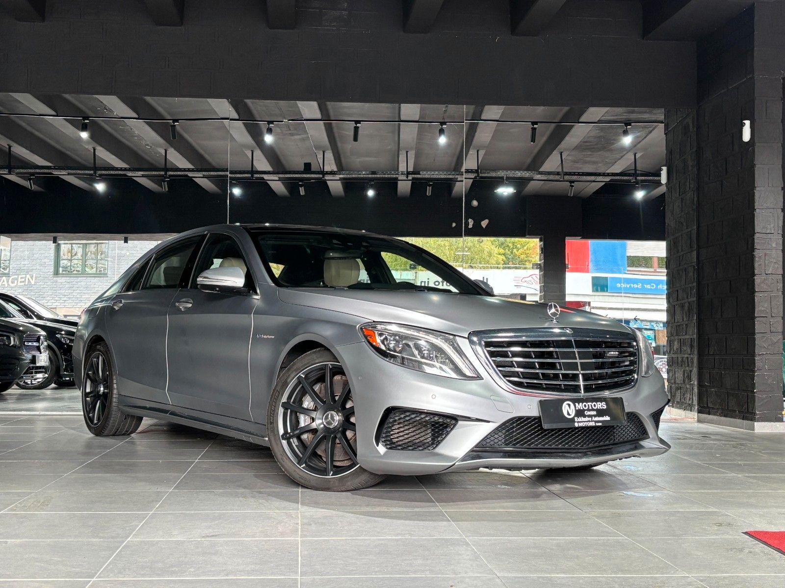Fahrzeugabbildung Mercedes-Benz S 63 AMG L *Designo*Pano*Burmester*HUD*360KAM