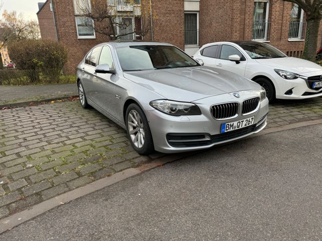 BMW 528i 