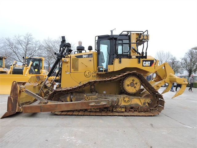 CAT D6TLGP