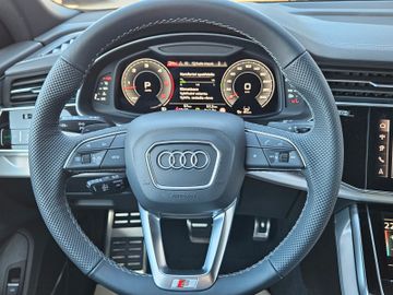 Audi Q8 - 9