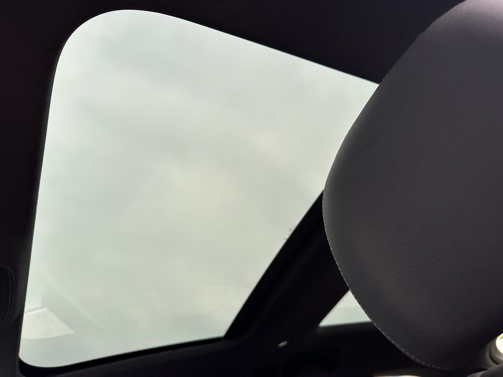 Fahrzeugabbildung Audi A6 Avant 50 TFSI e Qu S-Line+NAV+LED+AHK+PANO+VC