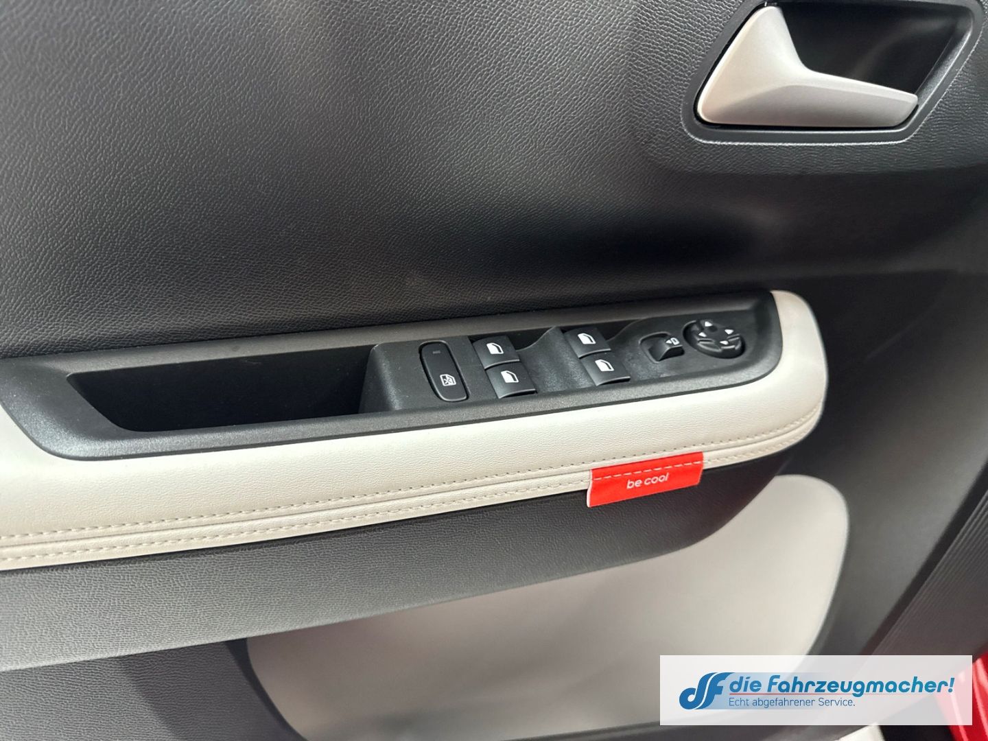 Fahrzeugabbildung Citroën C3 Aircross E 113 MAX HUD Navi LED Apple CarPlay