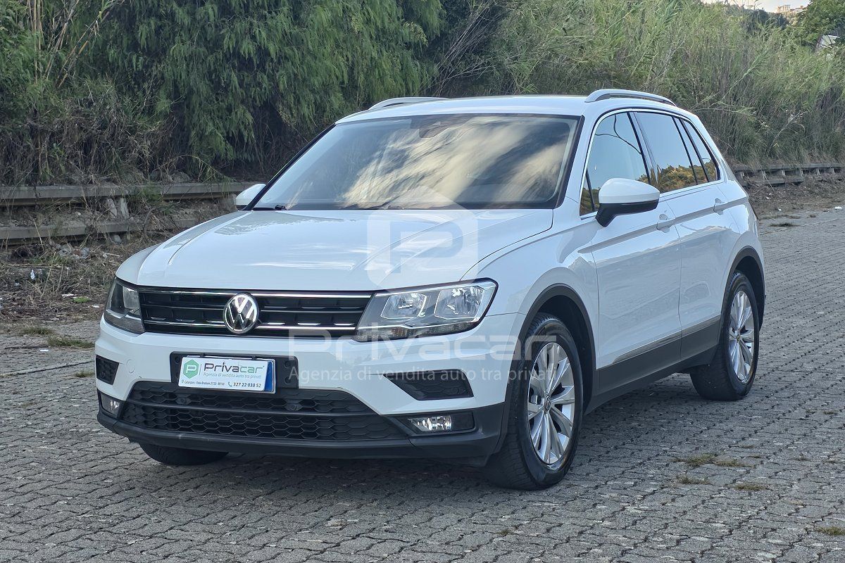 Volkswagen VOLKSWAGEN Tiguan 2.0 TDI SCR DSG Business BlueM