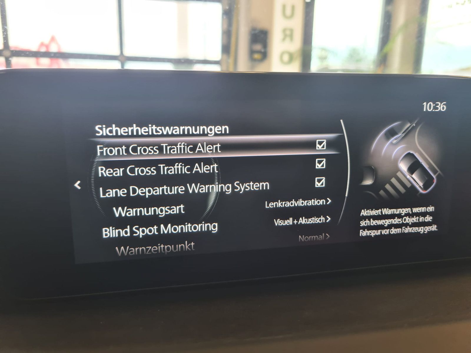Fahrzeugabbildung Mazda 3 / NAVI / 1. Hand / 8-fach-bereift / BOSE