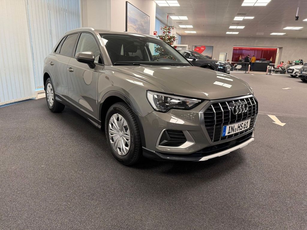 Image of Audi Q3