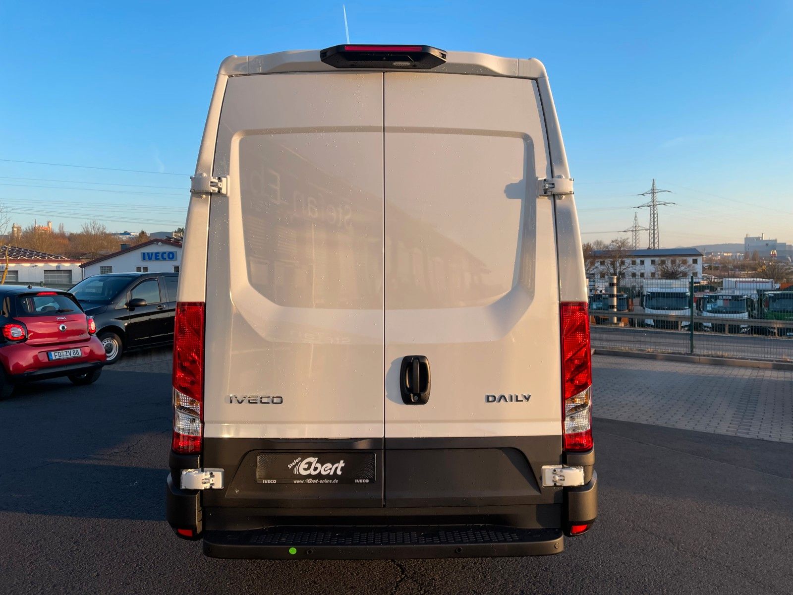 Fahrzeugabbildung Iveco Daily 35S18 HA8 3.0L *R3.520mm*Automatik*Kamera*