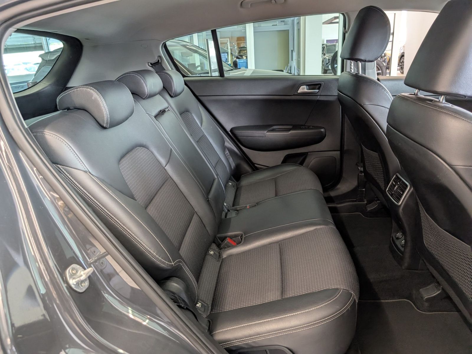 KIA Sportage 1.6 GDI Spirit 2WD JBL LED Smart-Key – Bild 11