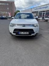 Mitsubishi Outlander - Mitsubishi Outlander in Essen