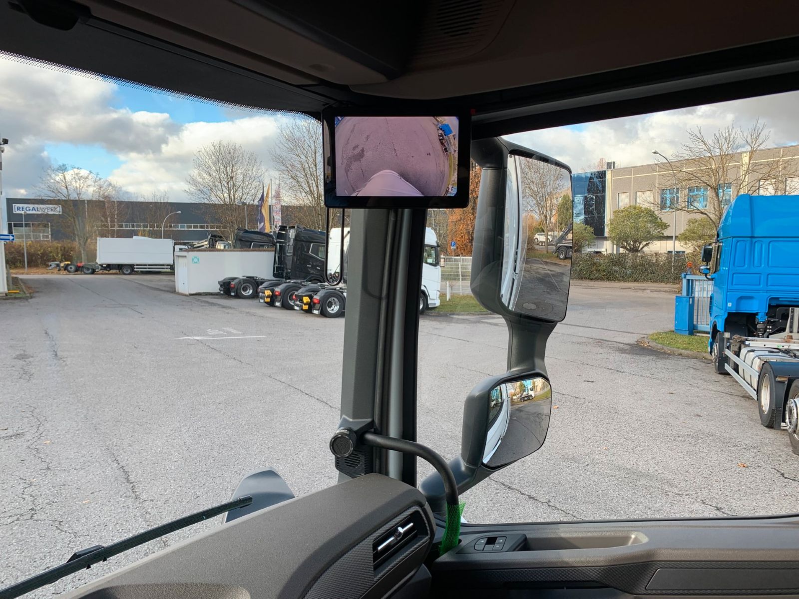 Fahrzeugabbildung DAF FA XD 370 zikun Swing-Board-Aufbau