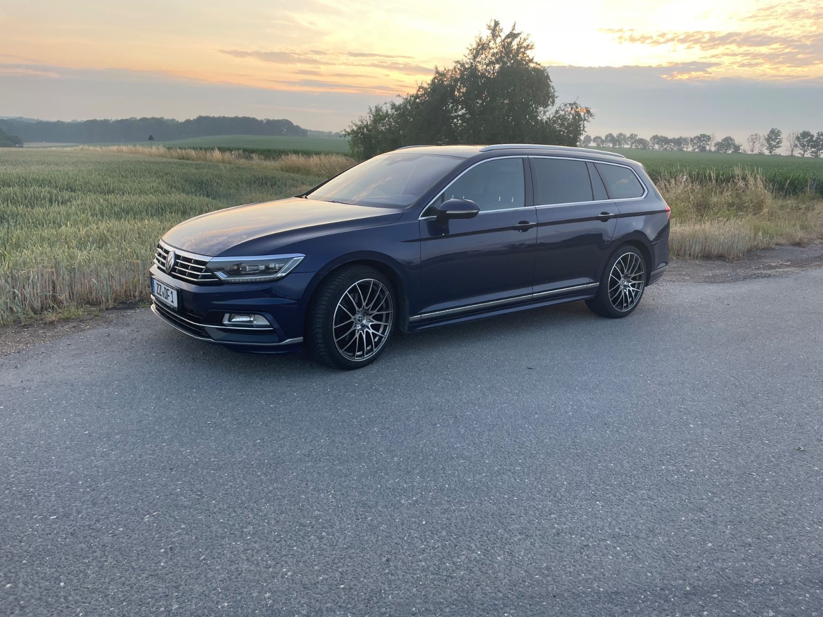 VW Passat Variant 2.0 TDI BMT Highline Variant ...