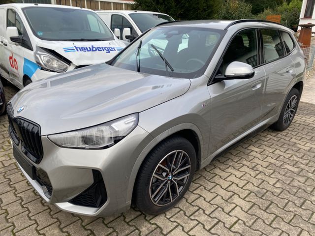 BMW X1 Baureihe X1 23 i xDrive M Sport