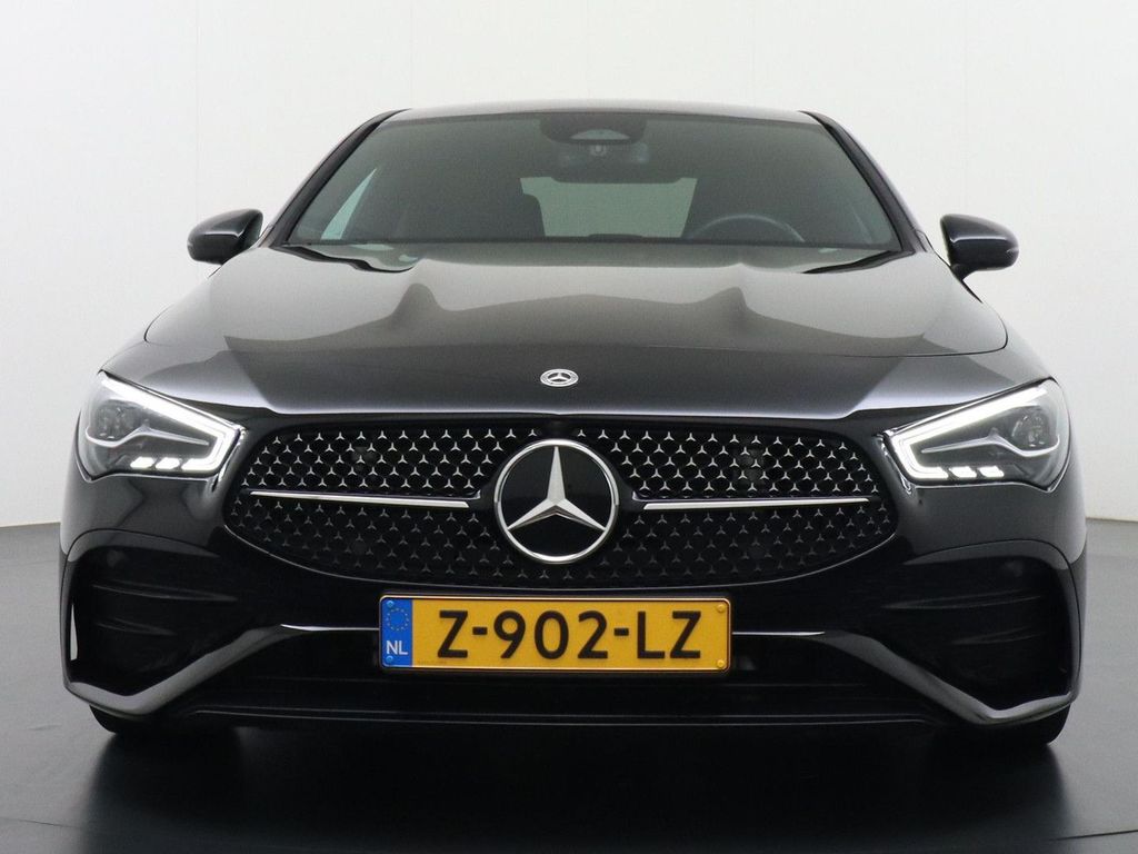 Mercedes-Benz CLA 180 Star Edition AMG Line Nightpakket, Parke