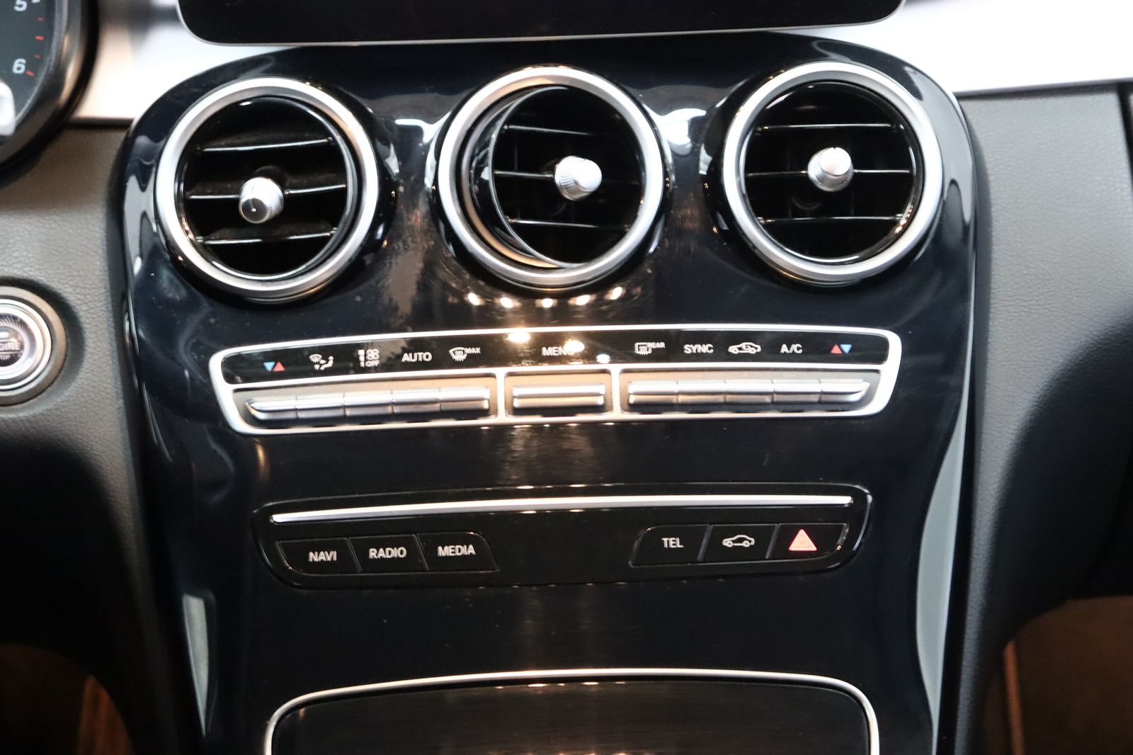 Fahrzeugabbildung Mercedes-Benz C 220 T d 4Matic Avantgarde