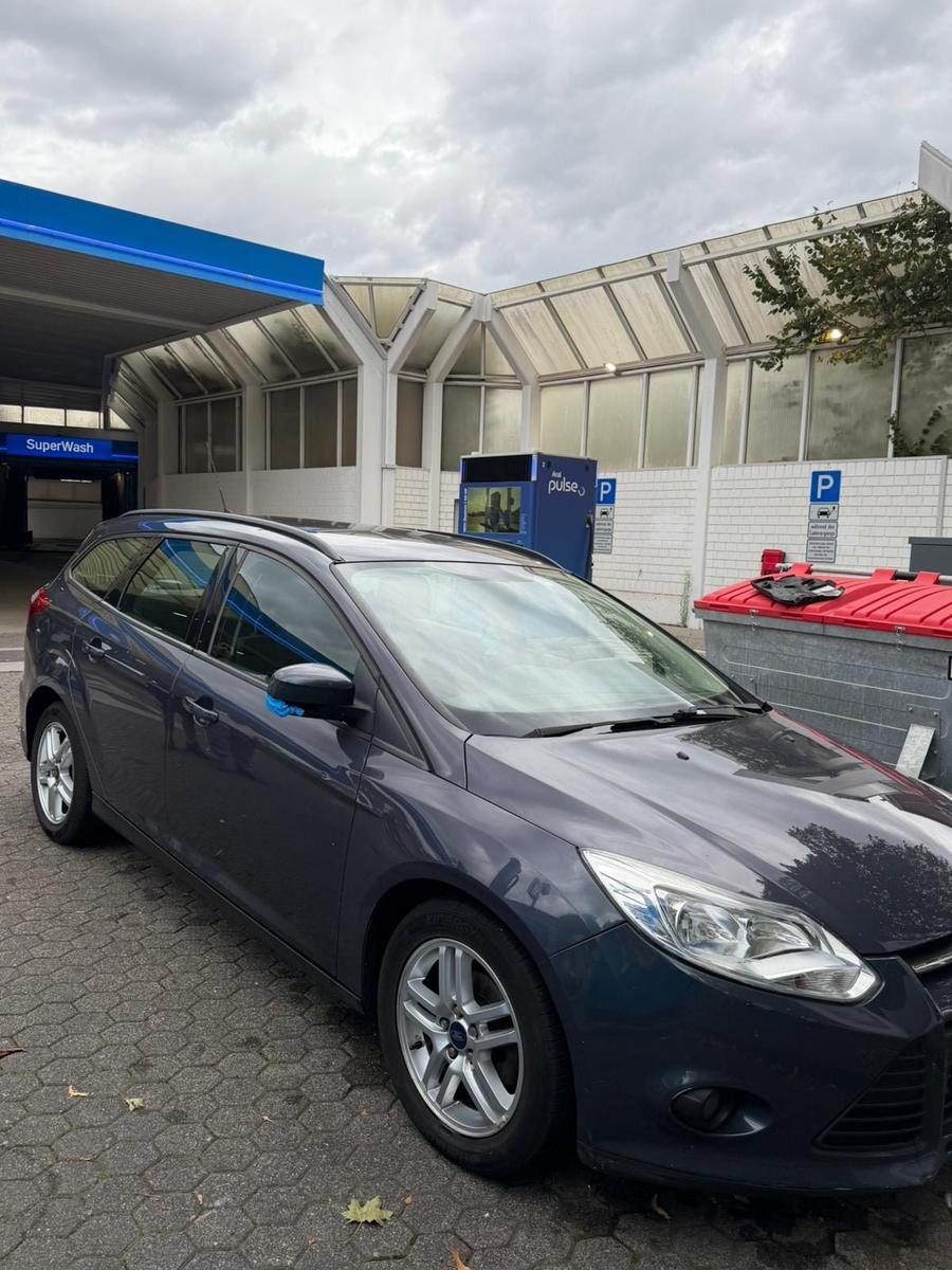 Ford Focus 2012 — engine 116 HP (85kW)