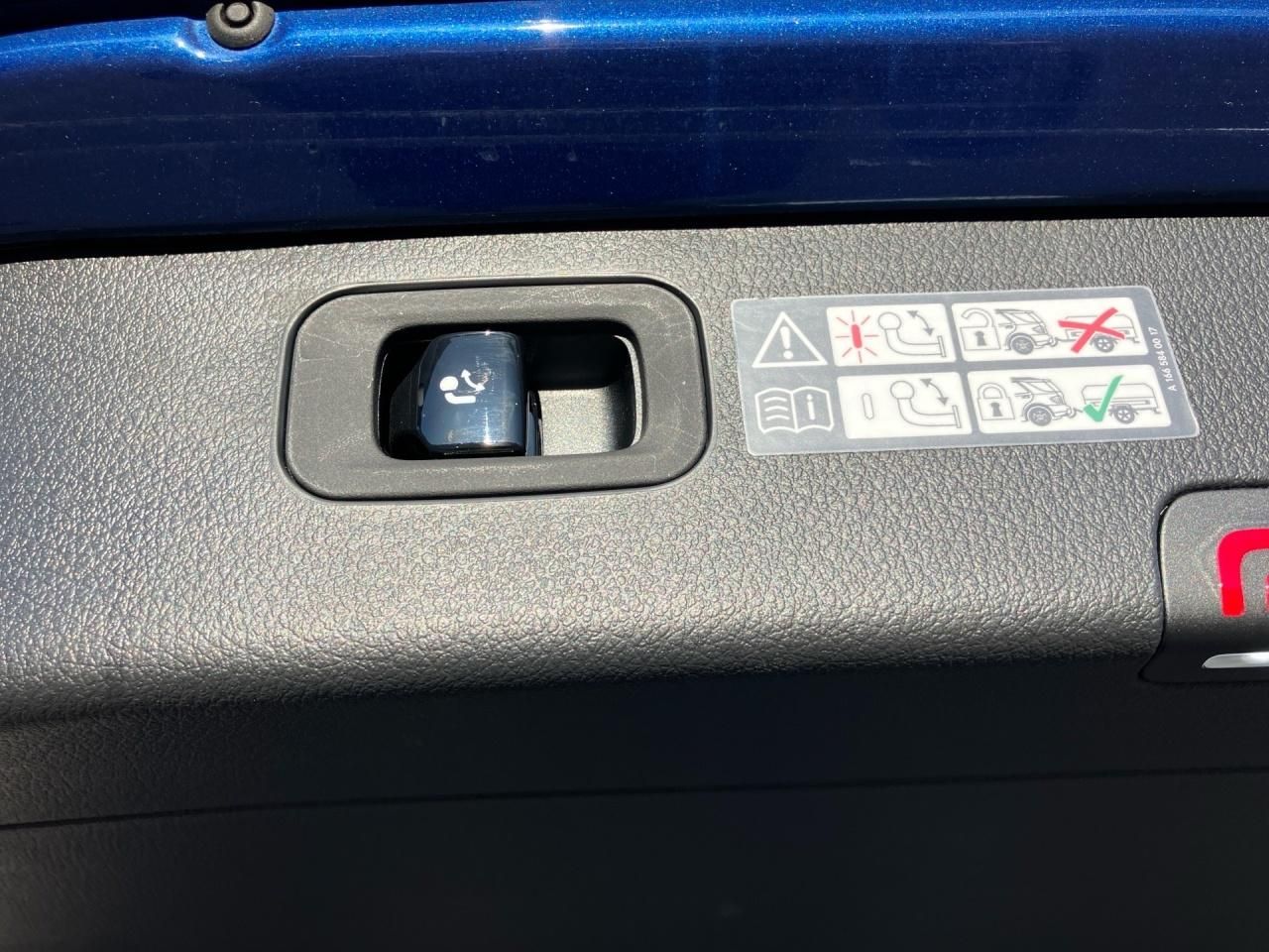 Fahrzeugabbildung Mercedes-Benz C 220 d 4M T AMG AHK Night Kamera AdvSoundsys