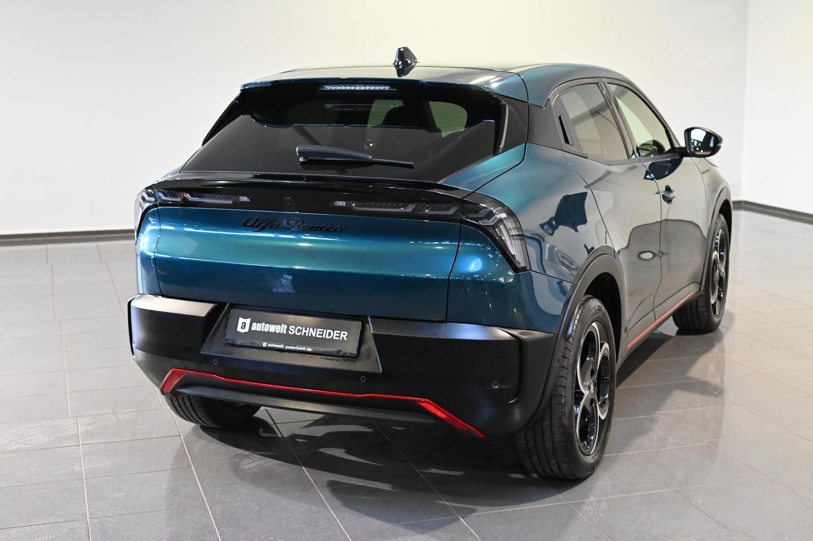 Alfa Romeo Junior Elettrica Speciale Sport 54kWh Navi 18"