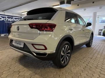 Fotografie des VW T-Roc 1,5l TSI DSG EU Style