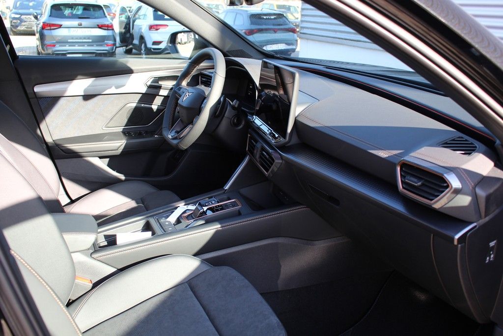 Fahrzeugabbildung CUPRA Formentor VZ 2.0 TSI DSG 4Drive *AHK*LED-Matrix*