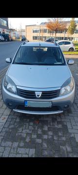Dacia Sandero 1.6 MPI Stepway  - Dacia Sandero aus 2009: Stepway