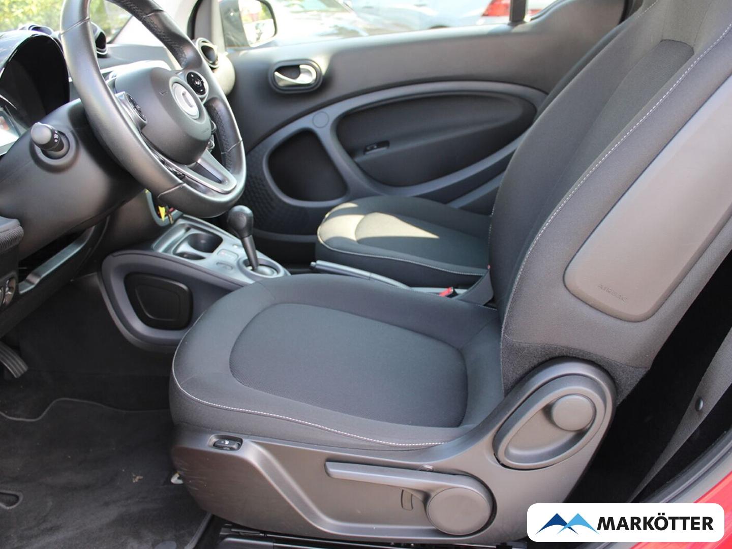 Smart fortwo cabrio Basis 66 kW SHZ/LED/KLIMA