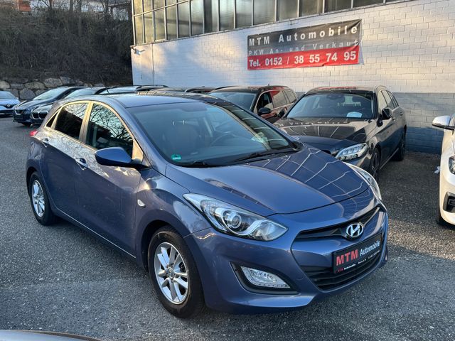 Hyundai i30 Style 1.4 Klimatronic Navi PDC RCam