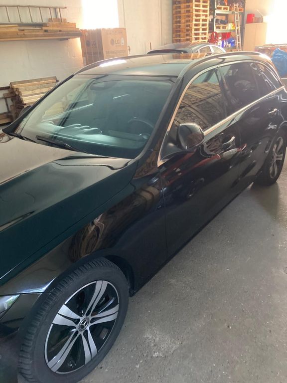 Image of Mercedes-Benz C 220