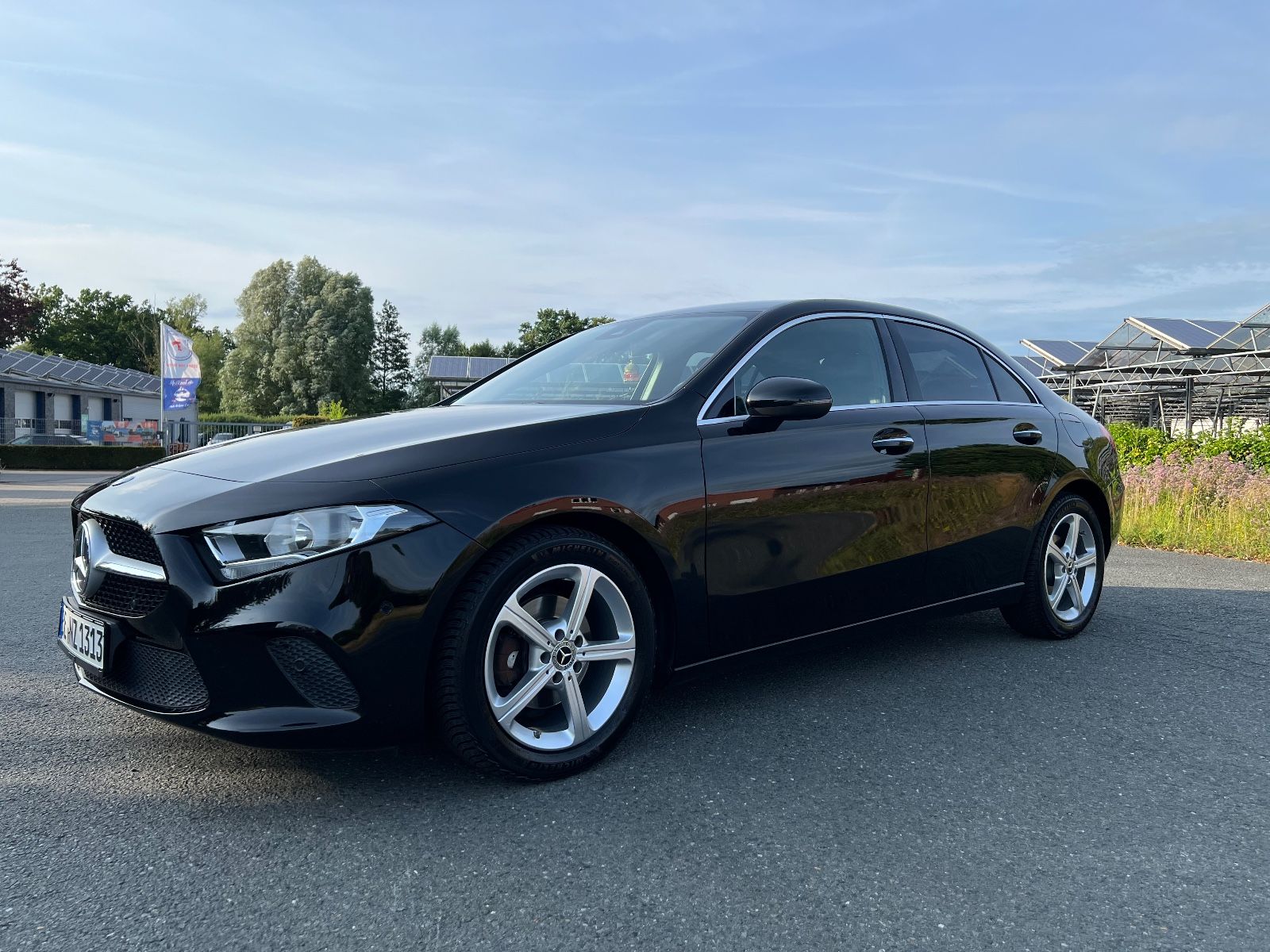MERCEDES-BENZ A 180d-Limousine TÜV /Navi/Leder/PDC/LED/TOP/Tem