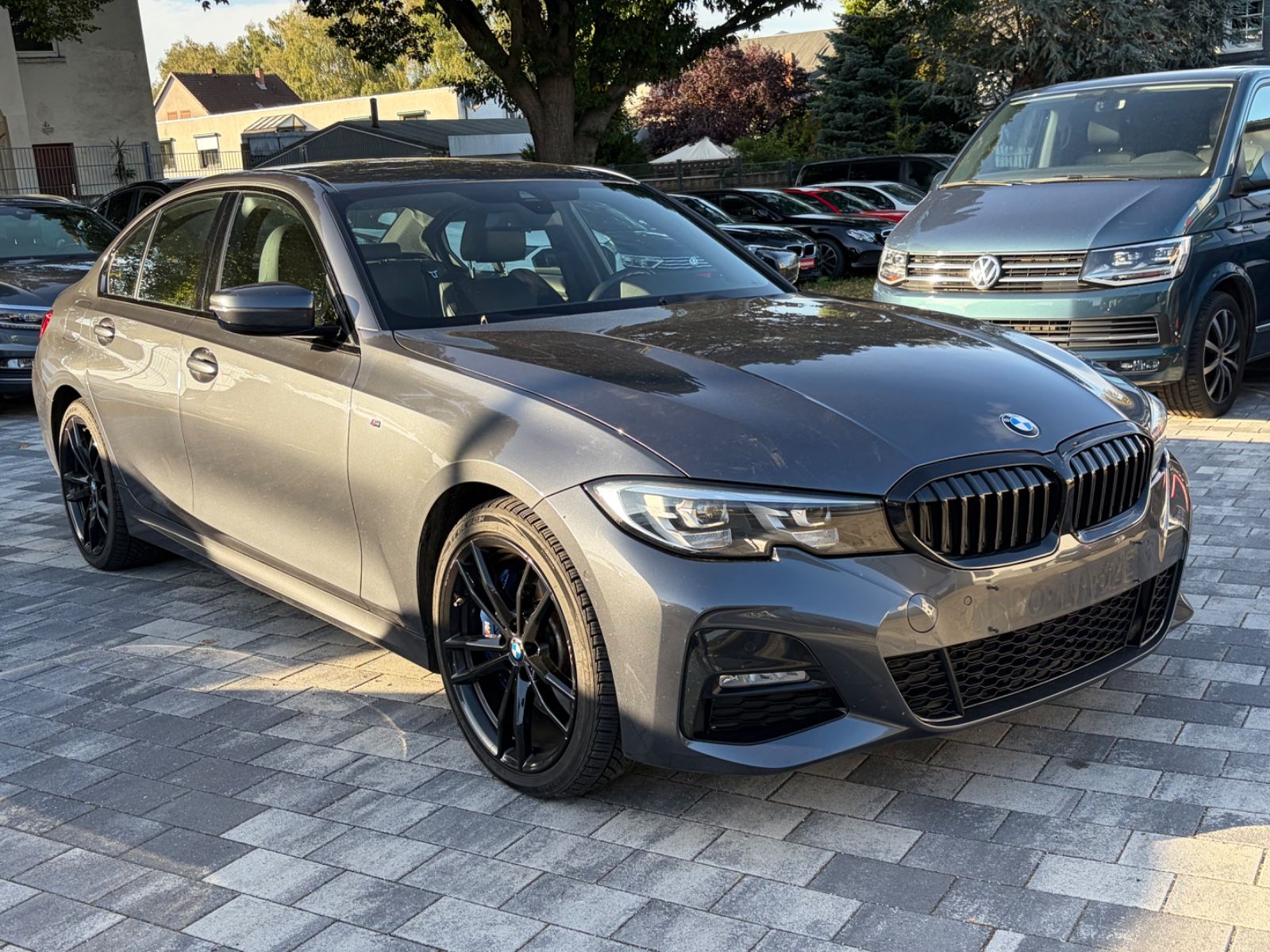 BMW 330 e M Sport Paket / LED / Kamera / Shadow Line imagem 3