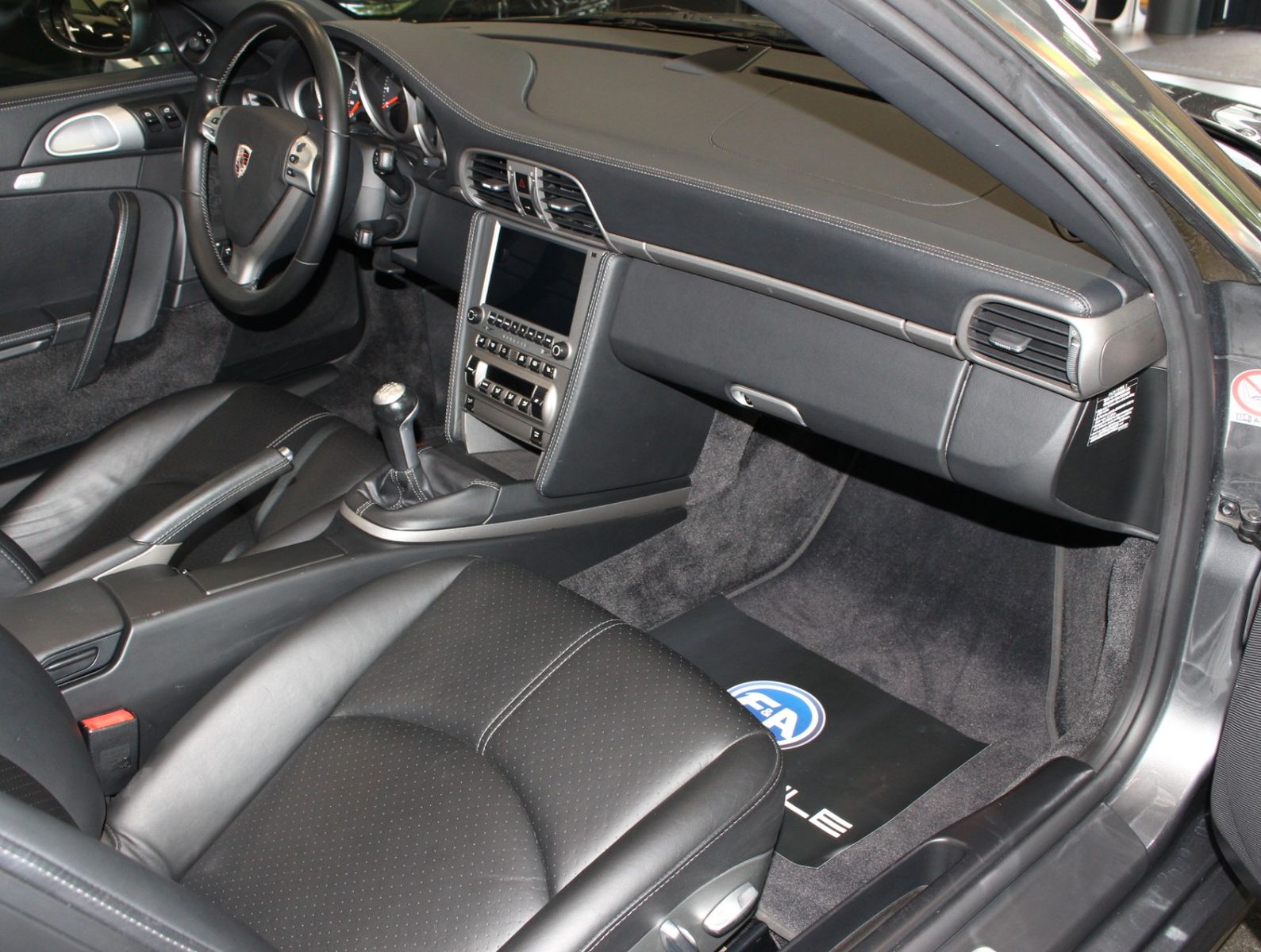 Fahrzeugabbildung Porsche 997 Carrera Targa 4*Bi-Xenon*Navi*Schalter.