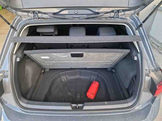 Golf VIII 2.0 TDI DSG ACTIVE MATRIX+HUD+PANO+ACC